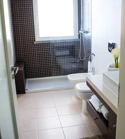 Hill - Savoy Signature *