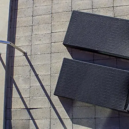 Hill - Savoy Signature