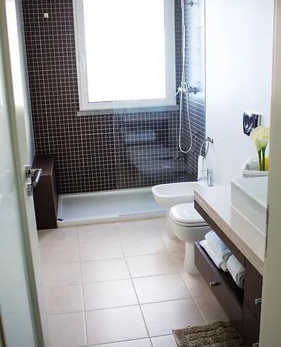 Hill - Savoy Signature *