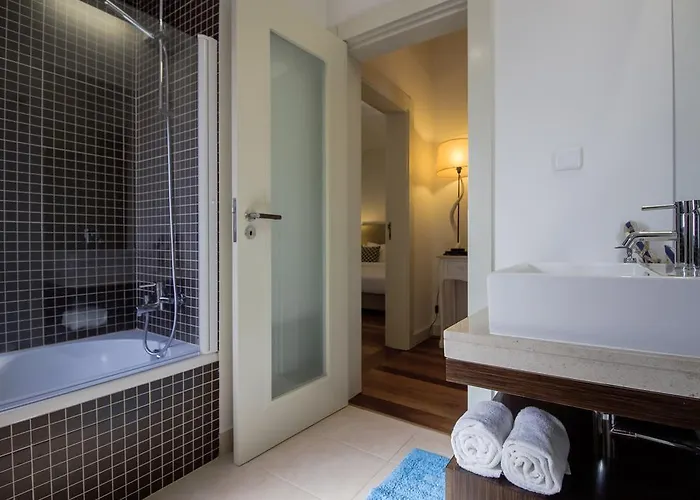 Hill - Savoy Signature * Arco da Calheta (Madeira)